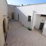 Dimora Jolanda A Ferienhaus *