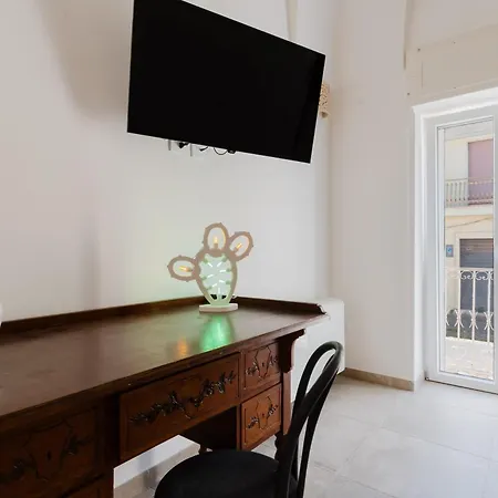 בית נופש Dimora Jolanda A אוג'אנו לה קייזה