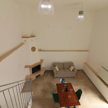 Dimora Jolanda A Holiday home Uggiano La Chiesa