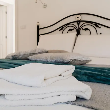 Holiday home Dimora Jolanda A *
