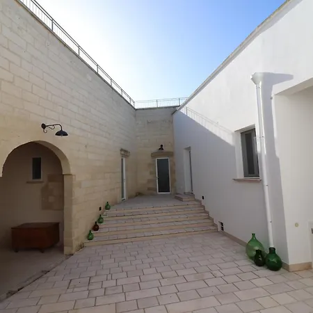 Dimora Jolanda A אוג'אנו לה קייזה